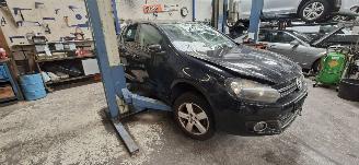 Volkswagen Golf 1.2 TSI Highline picture 3