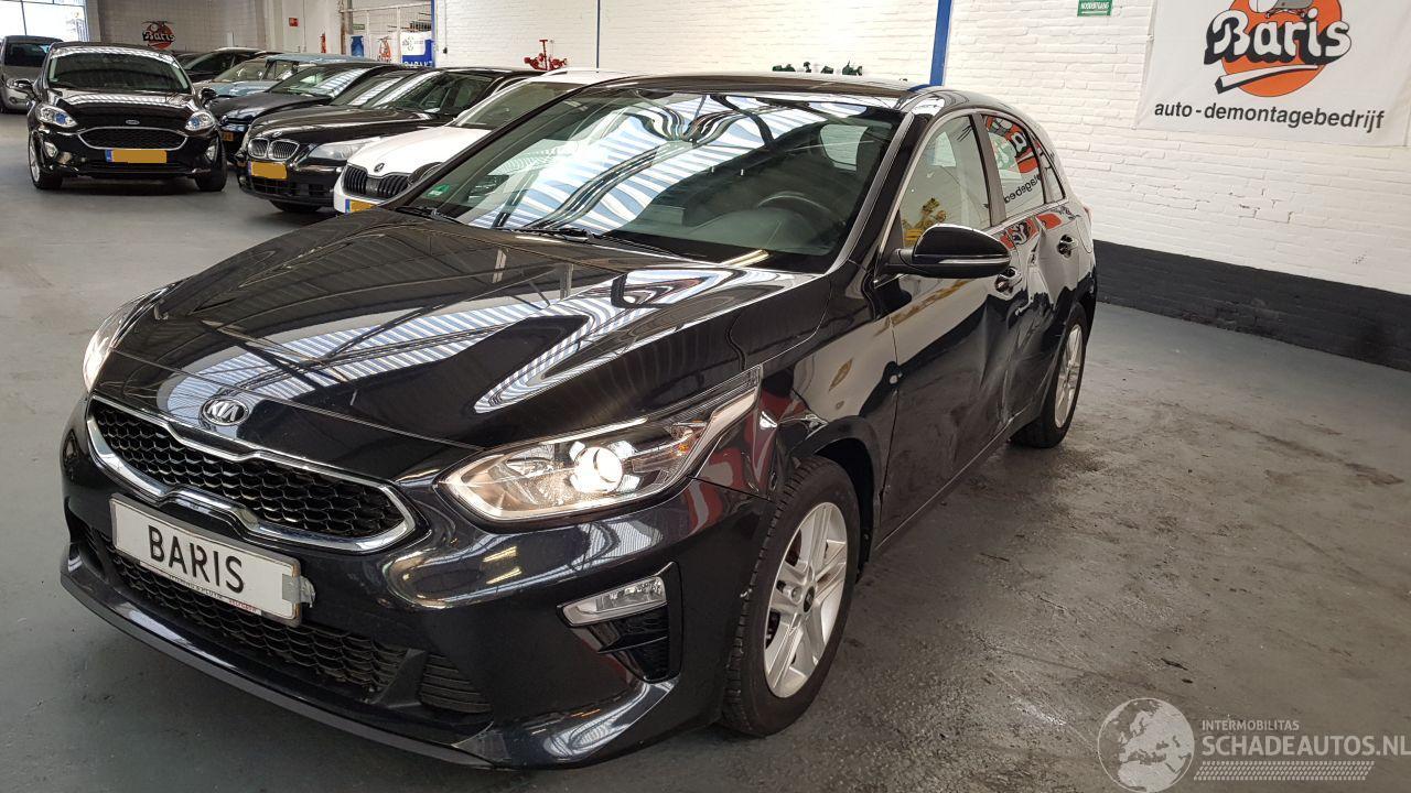 Kia Ceed 1.4 T-GDI 16V 4DRS BENZ 1.353CC 103KW 140PK