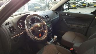 Skoda Yeti 1.2 TSI 16V SUV  BENZ 1.197CC 77KW 105PK picture 9