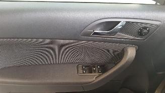 Skoda Yeti 1.2 TSI 16V SUV  BENZ 1.197CC 77KW 105PK picture 8