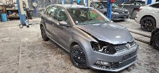 Volkswagen Polo 1.0 Comfortline picture 2