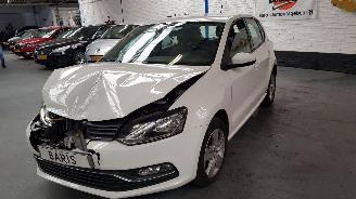 uszkodzony samochody osobowe Volkswagen Polo 1.2 TSI 16V BLUEMOTION  BENZ 1,197CC 66KW 90PK 2017/5