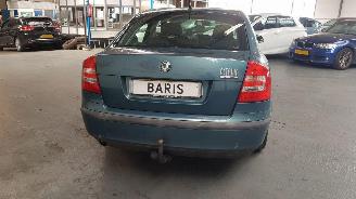 Skoda Octavia 1.6 MPI  BENZ 1.598 CC 75 KW 102 PK SEDAN picture 5