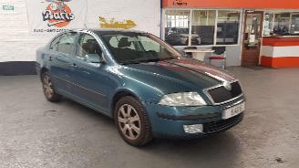 Skoda Octavia 1.6 MPI  BENZ 1.598 CC 75 KW 102 PK SEDAN picture 3