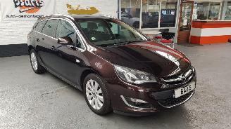 Auto incidentate Opel Astra 2.0 CDTI 16V AUT COMBI  DSL 1.956CC 121KW 165PK 2014/5
