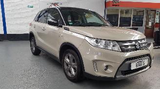 krockskadad bil auto Suzuki Vitara 1.6 16V VVT SUV  BENZ 1.586CC 88KW 120PK 2016/6