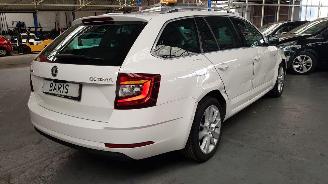 Skoda Octavia 1.0 TSI 12V COMBI 4DRS BENZ 999CC 85KW 116PK picture 4