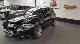 damaged passenger cars Mazda 2 1.5 Skyactive-G Luxury 2020/5