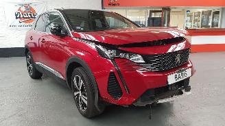 Damaged car Peugeot 3008 1.6 16V HYBRID  AUT MPV 1.598CC 165KW (224PK 2023/5