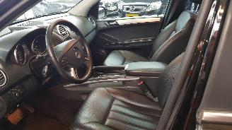 Mercedes ML 3.5 350 4-MATIC V6 24V SUV  BENZ 3.498CC 200KW 272PK 4x4 picture 11