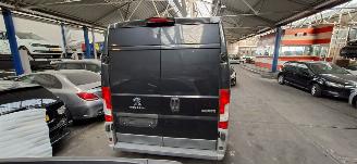 Peugeot Boxer 435 3.0 HDI L3H3 XR picture 4