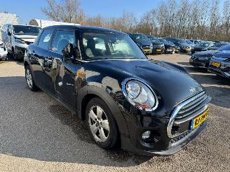 Auto incidentate Mini One 1.5 One D Business BJ 2017 225.194 KM 2017/12