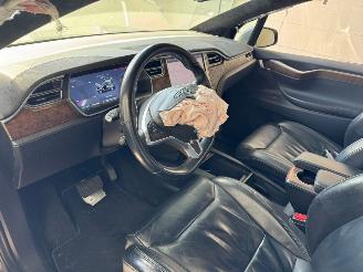 Tesla Model X 90D Base 6p. picture 10