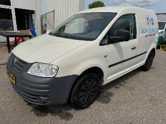 krockskadad bil bedrijf Volkswagen Caddy 1.9 TDI 2010/1