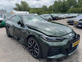 krockskadad bil auto BMW i4 eDrive35 AUTOMAAT 70 kWh 210 KW 285 PK BJ 2024 29.000  KM 2024/7