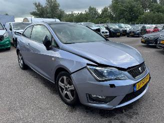 krockskadad bil auto Seat Ibiza SC 1.0 EcoTSI FR Connect glasdak 238.000 KM 2016/5