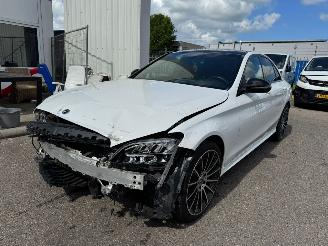 Vaurioauto  passenger cars Mercedes C-klasse 200 d AMG GLASDAK Premium Plus Pack Automaat 2019/6