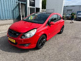 Damaged car Opel Corsa 1.4-16V 2010/8
