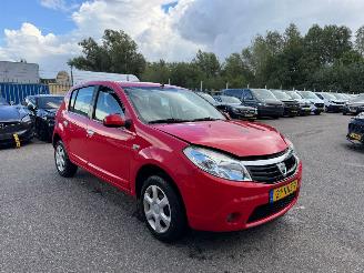 damaged passenger cars Dacia Sandero 1.2 Lauréate BJ 2010 77.450 KM 2010/10