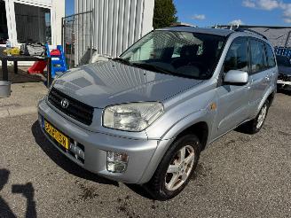 Auto incidentate Toyota Rav-4 2.0-16V VVT-i Luna BJ 2003 279243 KM 2003/10