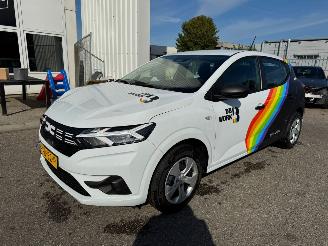skadebil auto Dacia Sandero 1.0 TCe 100 ECO-G Essential BJ 2025 2025/2