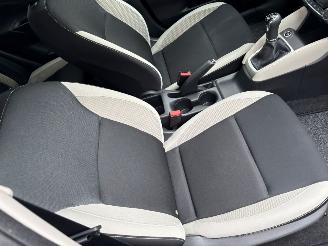 Nissan Micra 1.0 IG-T Tekna picture 14