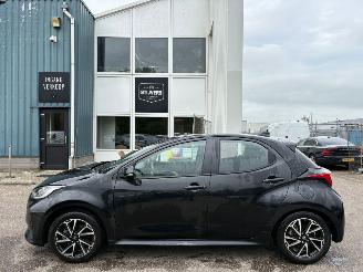 Toyota Yaris 1.5 Hybrid Dynamic AUTOMAAT picture 2