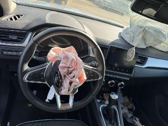 Renault Captur 1.0 TCe 90 Intens picture 13