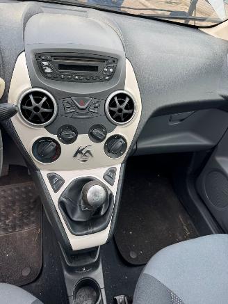 Ford Ka 1.2 Titanium picture 13