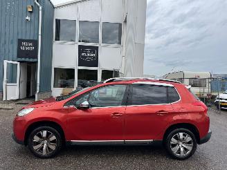Peugeot 2008 1.2 PureTech Blue Lease Executive AUTOMAAT picture 2