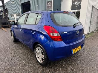 Hyundai I-20 1.2i i-Motion picture 3