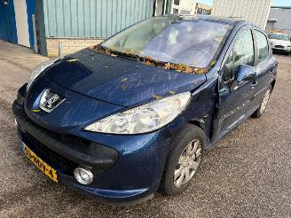 Voiture accidenté Peugeot 207 1.6 VTi XS AUTOMAAT 2008/11