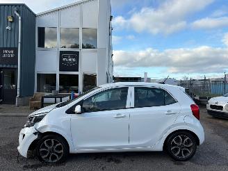 Vaurioauto  passenger cars Kia Picanto 1.0 CVVT First Edition BJ 2017 140.559 KM 2017/7