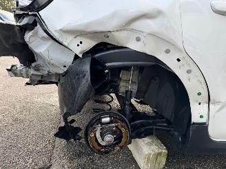 Citroën C3 1.2 PureTech C-Series picture 6