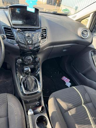 Ford Fiesta 1.0 EcoBoost Titanium X picture 12