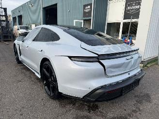 Porsche Taycan 4S Performance 84 kWh 360 KW 489 PK picture 3