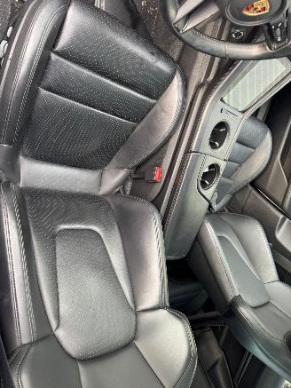 Porsche Taycan 4S Performance 84 kWh 360 KW 489 PK picture 17