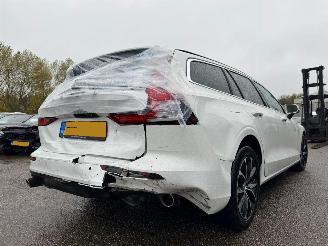 Volvo V-60 2.0 B3 Momentum Business AUTOMAAT picture 5