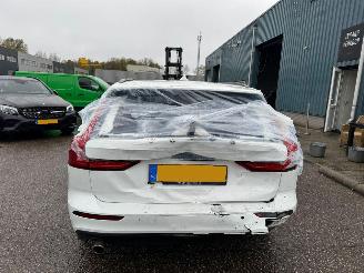 Volvo V-60 2.0 B3 Momentum Business AUTOMAAT picture 4