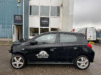 krockskadad bil auto Mitsubishi Space-star 1.2 Cool+ 2021/7