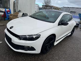uszkodzony samochody osobowe Volkswagen Scirocco 1.4 TSI Highline Plus 2009/8