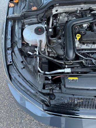 Volkswagen Golf 1.0 eTSI Life AUTOMAAT picture 10