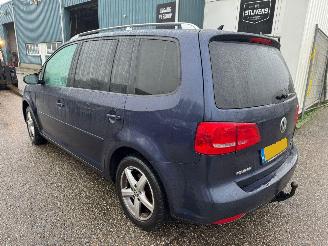 Volkswagen Touran 1.6 AUTOMAAT TDI Highline BlueMotion BJ 2014 513.424 KM picture 3