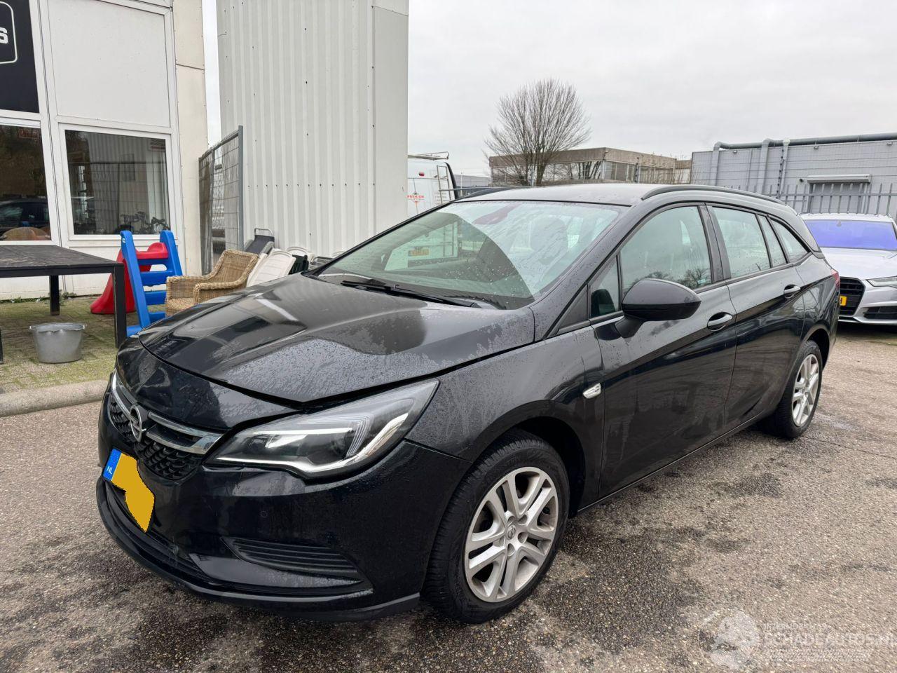 Opel Astra Sports Tourer 1.0 Online Edition BJ 2018 157.168 KM