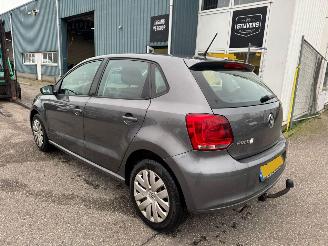 Volkswagen Polo 1.4-16V Comfortline BJ 2010 234.133 KM picture 3