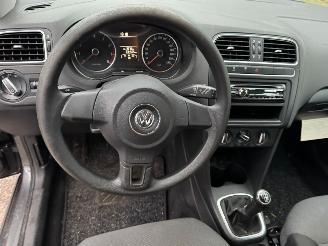 Volkswagen Polo 1.4-16V Comfortline BJ 2010 234.133 KM picture 9