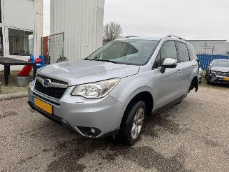 Vaurioauto  passenger cars Subaru Forester Forester 2.0 AUTOMAAT Luxury BJ 2014 232.964 KM 2014/4