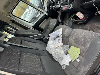 Peugeot Boxer 335 2.0 BlueHDI L3H2 Pro DC BJ 2017 237.625 KM picture 17