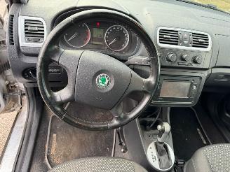 Skoda Roomster 1.6-16V AUTOMAAT Scout BJ 2008 76137 KM picture 9