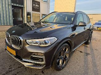 Voiture accidenté BMW X5 xDrive45e AUTOMAAT Executive BJ 2021 122.333 KM 2021/11